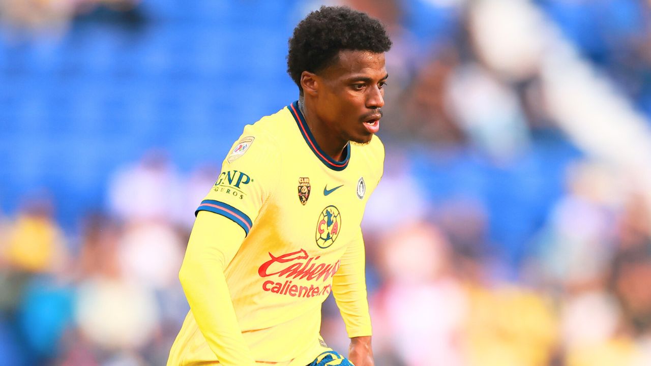Jugó el Mundial de Clubes 2025, América ya no lo quiso y vive terrible realidad con la sub 21: Javairo Dilrosun.