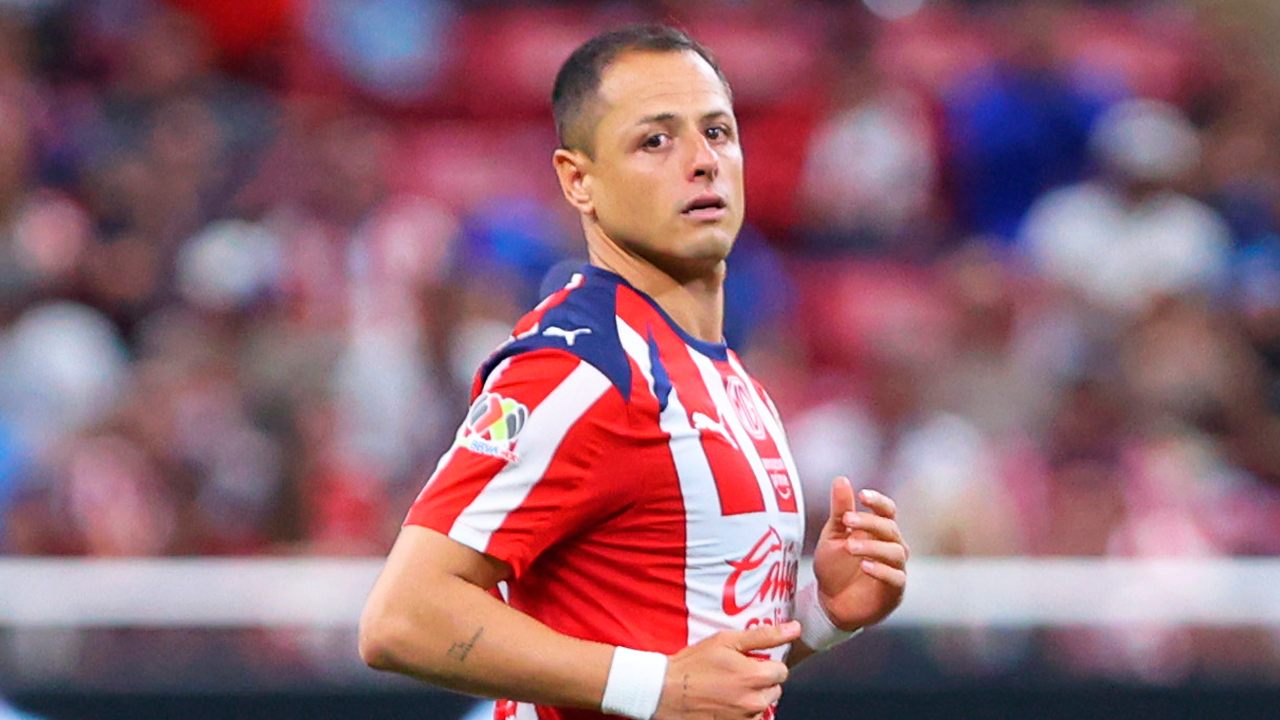 ¡Increíble! Chicharito Hernández ha pasado de valer 541 millones a la cifra más baja de su carrera en Chivas durante el Apertura 2025