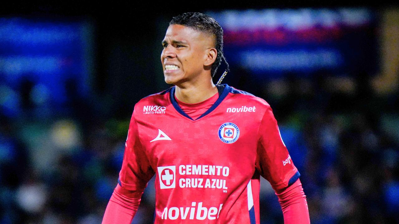 Cruz Azul ya le busca reemplazo a Kevin Mier tras osote e iría por canterano de Chivas.