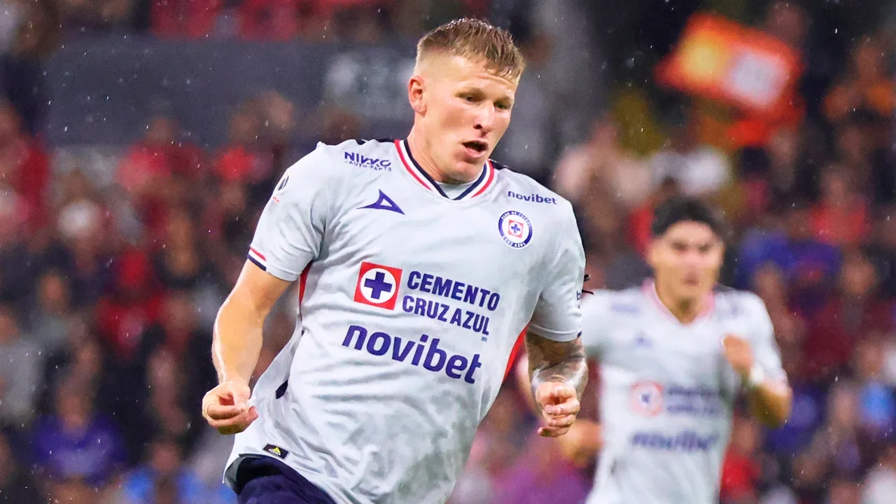 Mateusz Bogusz podría marcharse de Cruz Azul en el próximo mercado de fichajes.
