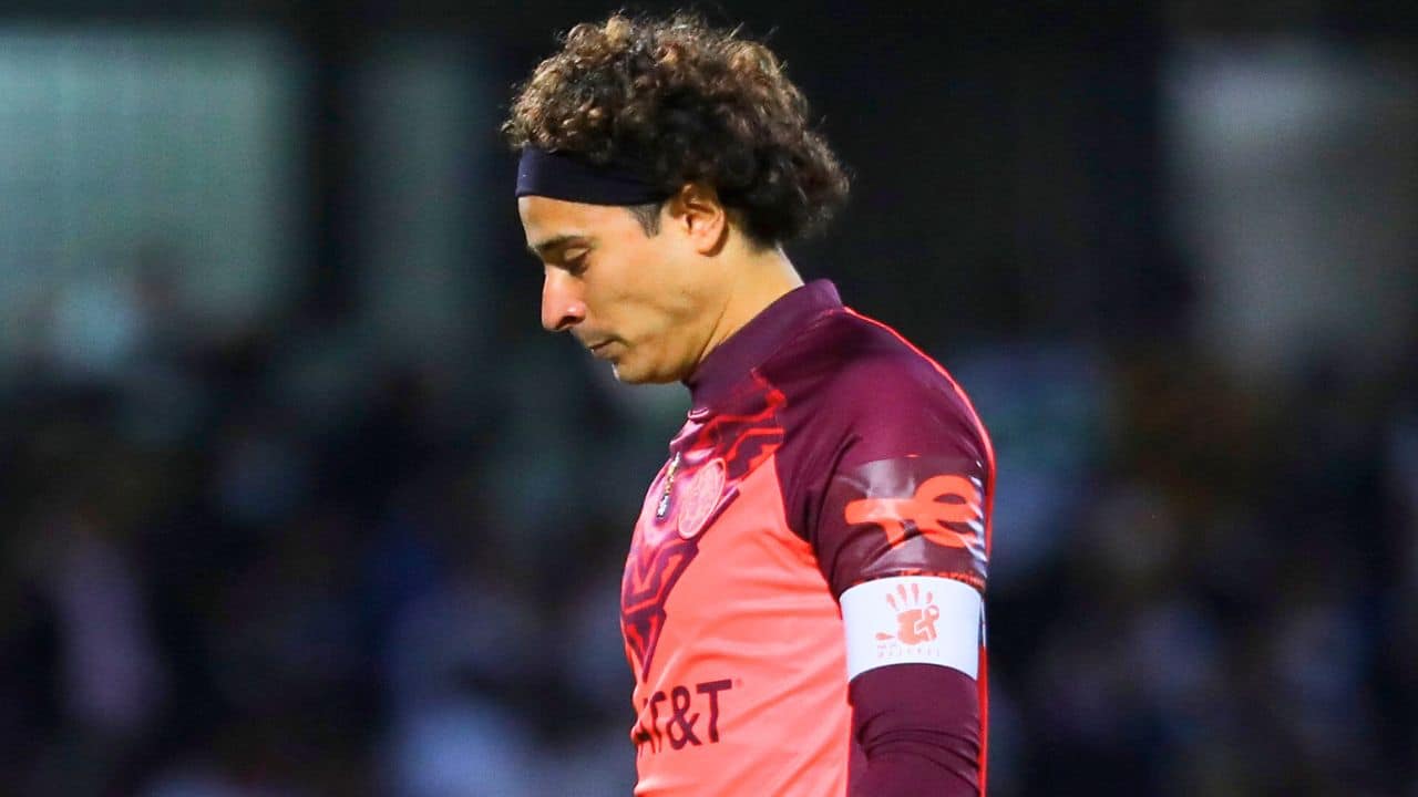 Memo Ochoa recibe terrible golpe del Burgos y su sueño del Mundial 2026 se tambalea