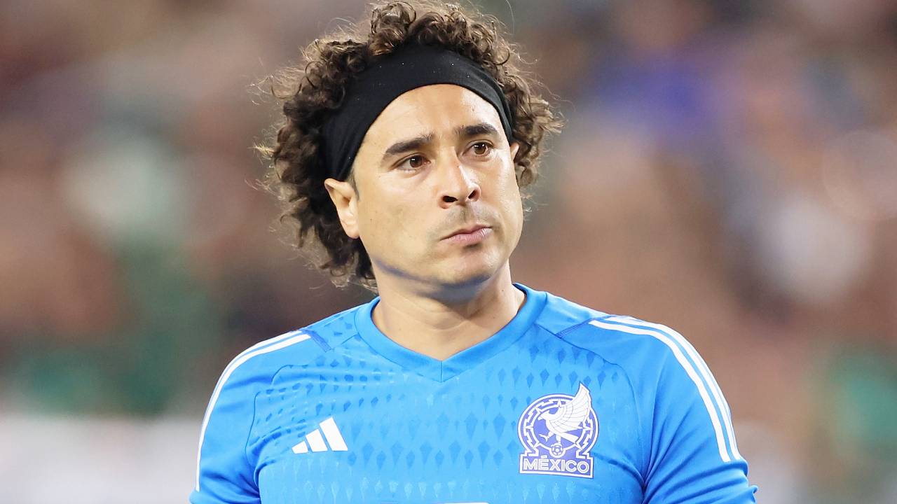 Se le acaba el tiempo a Guillermo Ochoa: Revelan por qué se cayó su fichaje con el Burgos de España rumbo al Mundial 2026