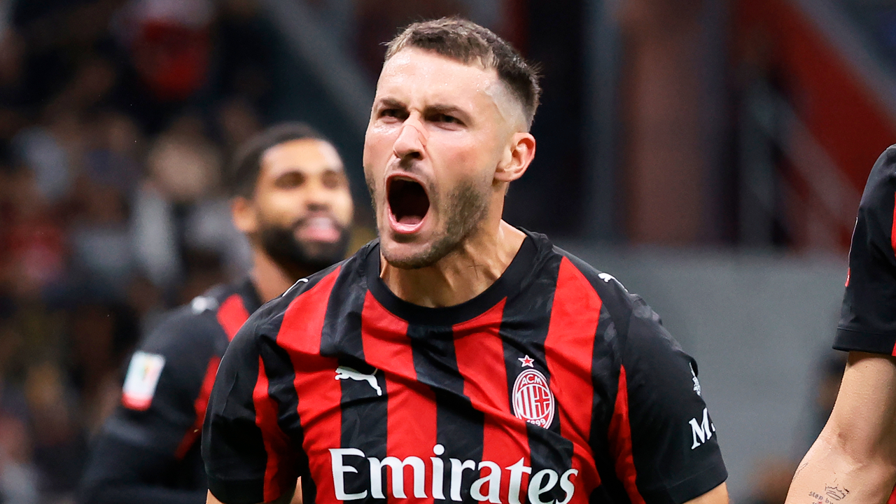 Santiago Giménez es uno de los jugadores más valiosos del AC Milan.