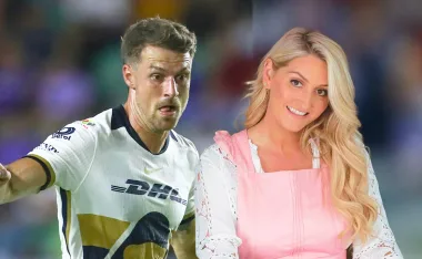 Aaron Ramsey y su esposa en el aire de CDMX.