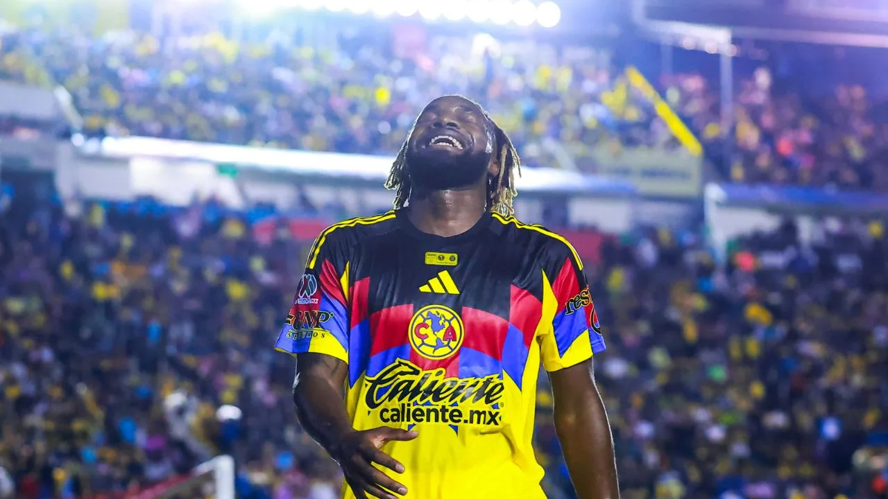 El penal que le perdonaron al América que pudo ser goleado por Chivas en el Clásico Nacional