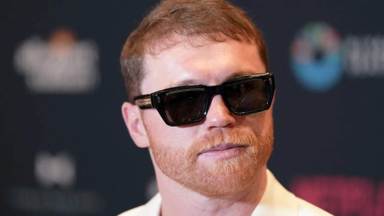 Cuestan 100.000 pesos mexicanos y son piezas de arte exclusivas inspiradas en Canelo Álvarez