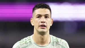 César Montes no estará en México vs Corea del Sur.