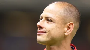 Chicharito Hernández y su regreso al fútbol y las redes.