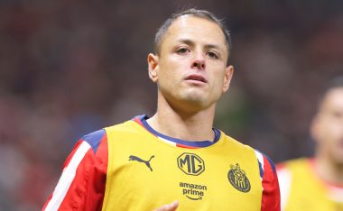 Chicharito enciende las redes con polémico posteo.