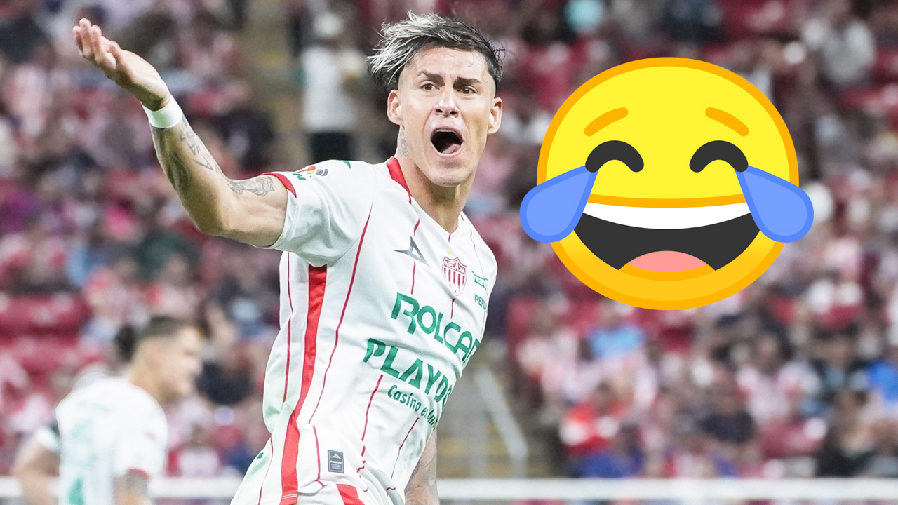 Chicote Calderón y los memes tras su gol en Chivas vs Necaxa.