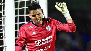 Cruz Azul toma radical decisión y revelan qué harán con Kevin Mier tras constantes errores en el Apertura 2025