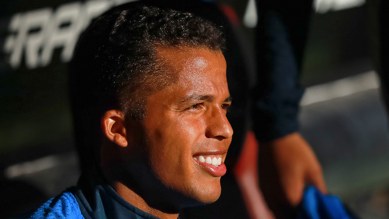 Giovani Dos Santos encontró un nuevo pasatiempo.
