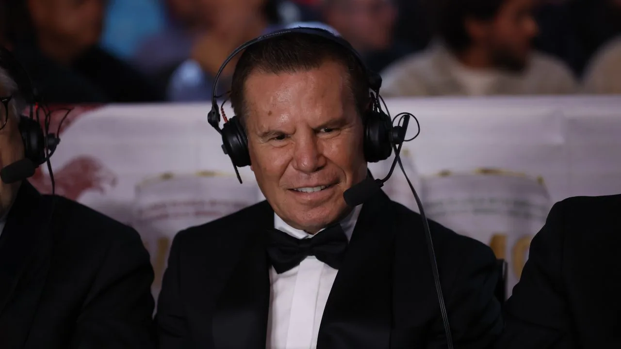Julio César Chávez, leyenda del boxeo mexicano. 