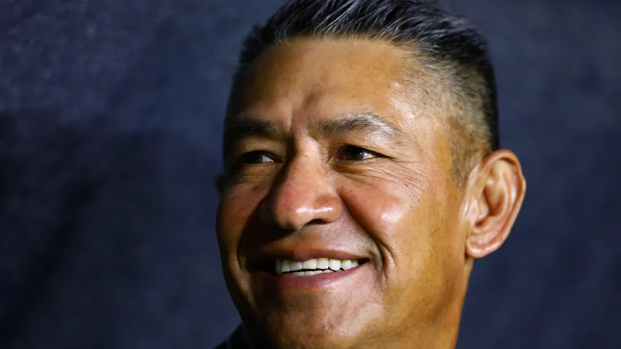 Nacho Ambriz y su cambio físico.