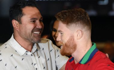 Óscar de la Hoya y Canelo Álvarez.