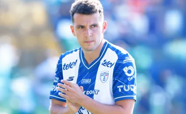 Oussama Idrissi, delantero del Pachuca y su bonito gesto con pequeños fanáticos.