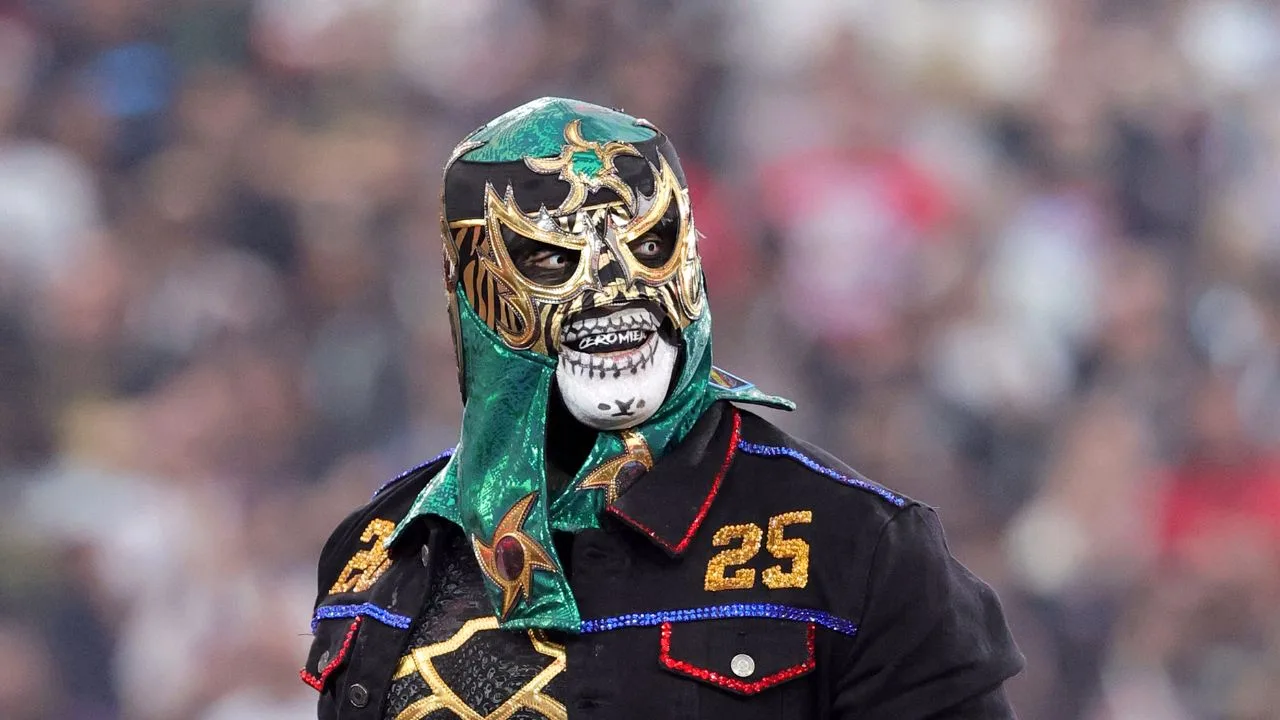 WWE: Penta es homenajeado por figura de la NFL que presume el “Cero Miedo”
