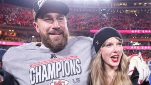 Taylor Swift y Travis Kelce se casarán en 2026.