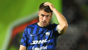 Pumas en alerta: Aaron Ramsey sería baja para el partido ante Chivas y pone en aprietos a Efraín Juárez