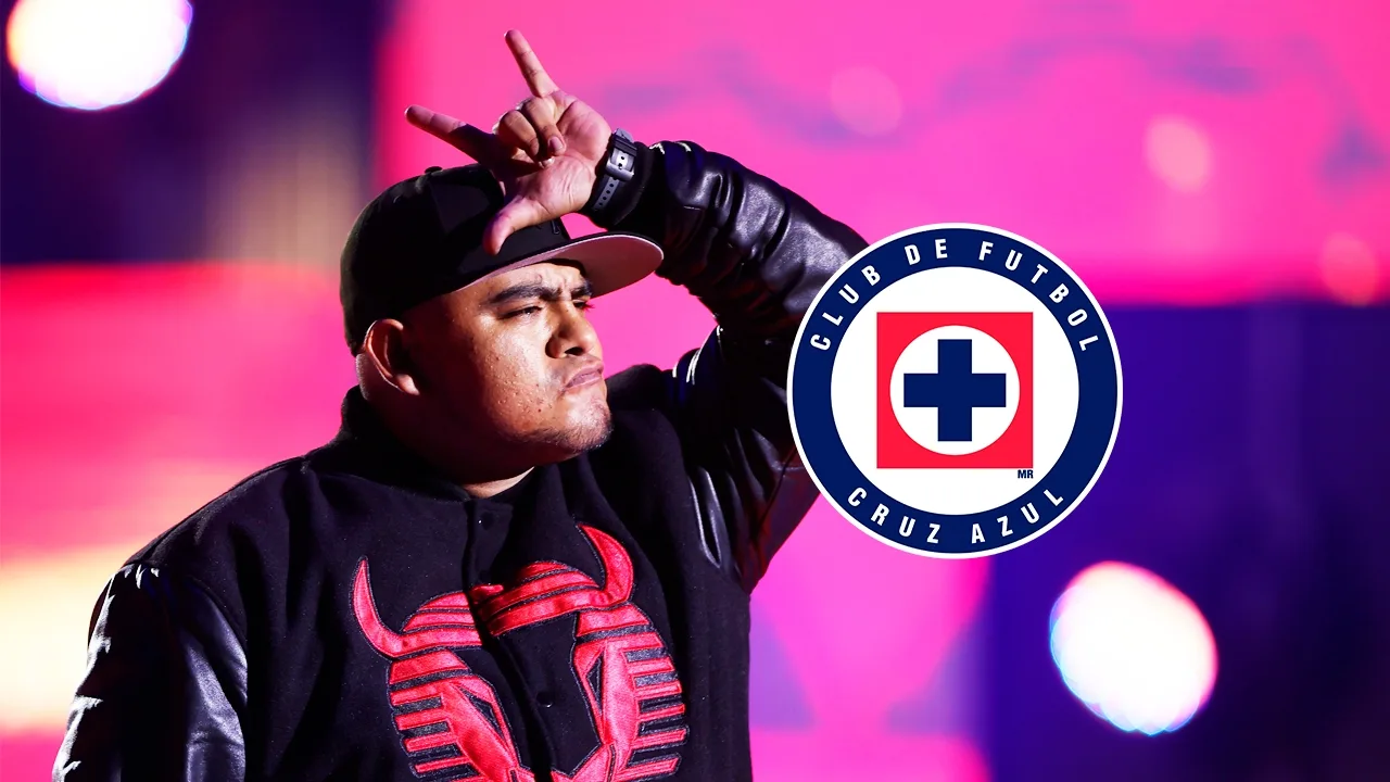Aczino es uno de los famosos que le van al Cruz Azul.