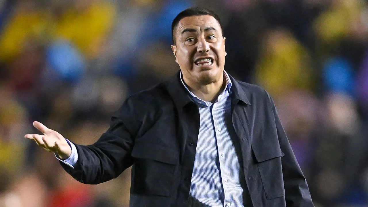 Efraín Juárez, DT de Pumas en el partido contra América