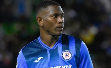 Bryan Angulo, Cruz Azul