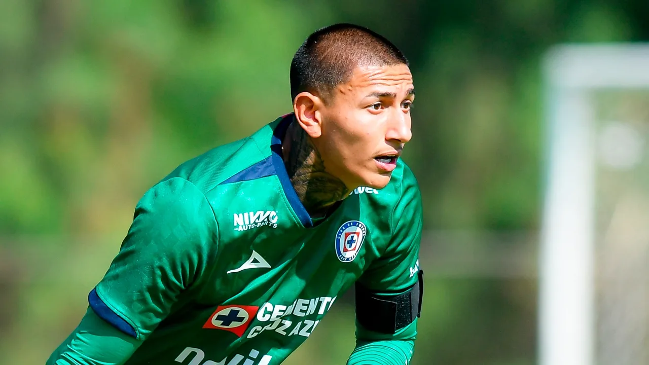 Emmanuel Ochoa no ha podido jugar hoy en Cruz Azul ante Necaxa.