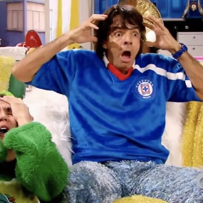 Eugenio-Derbez-le-va-al-Cruz-Azul.webp