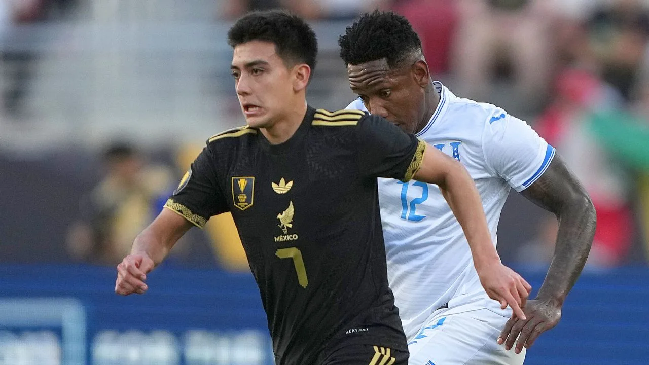 Por qué Gilberto Mora utiliza el dorsal 7 con la Selección Mexicana Mayor.