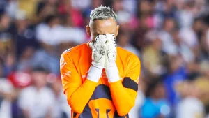 Keylor Navas presenta problemas físicos en Costa Rica y enciende las alarmas en Pumas para el Apertura 2025