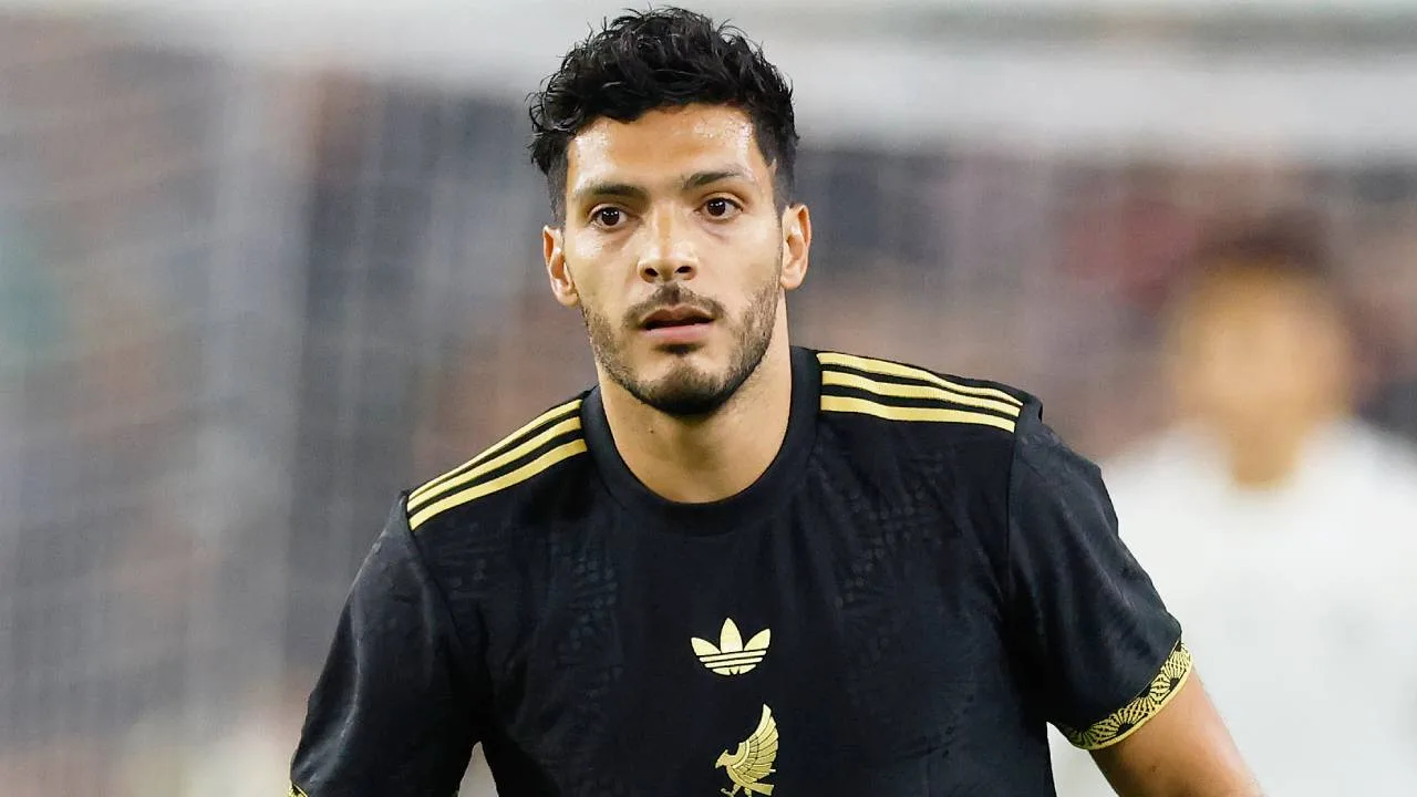 Por qué no jugó Raúl Jiménez en el México vs Ecuador