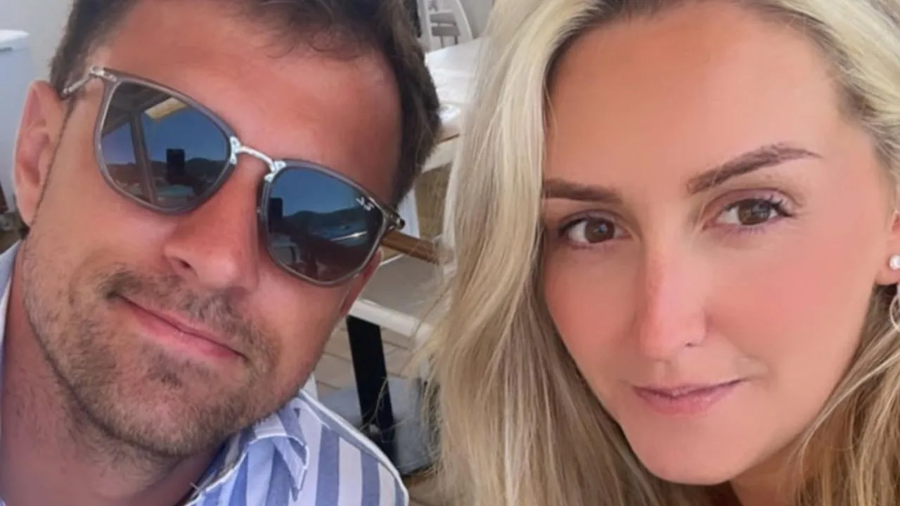 Esposa de Aaron Ramsey aclara si comediante mexicana está involucrada en desaparición de su mascota.