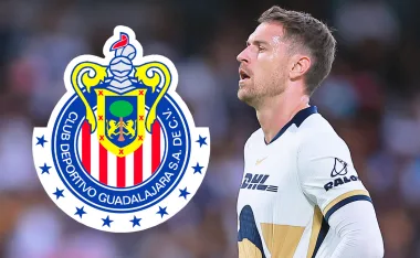 Aaron Ramsey se quedó fuera de Pumas vs Chivas.