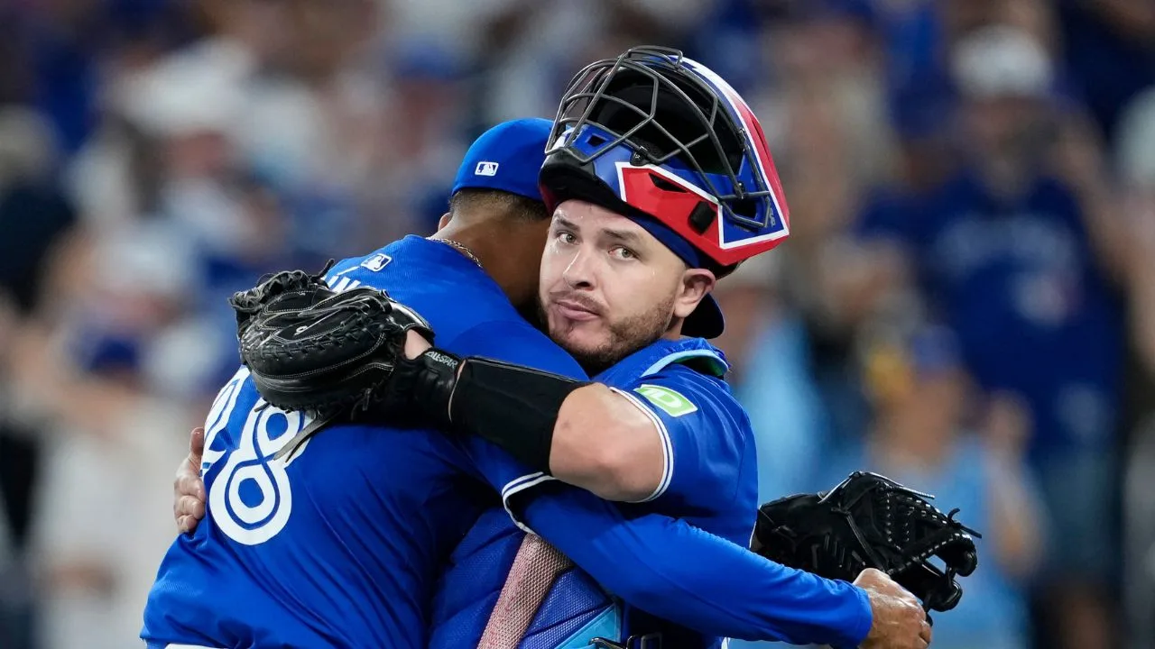 Alejandro Kirk, receptor de los Toronto Blue Jays.