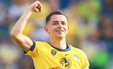 Álvaro Fidalgo refuerza su compromiso con las Águilas.