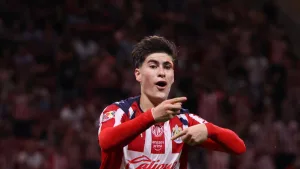 La Hormiga González se iría de Chivas a Europa al más inesperado de los destino