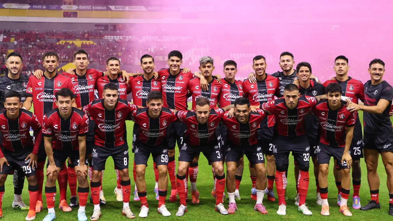Jugadores del Atlas, previo al duelo ante los Bravos de Juárez. 