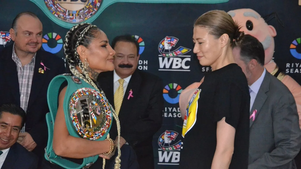 Barby Juárez vs Tomomi Takano. 