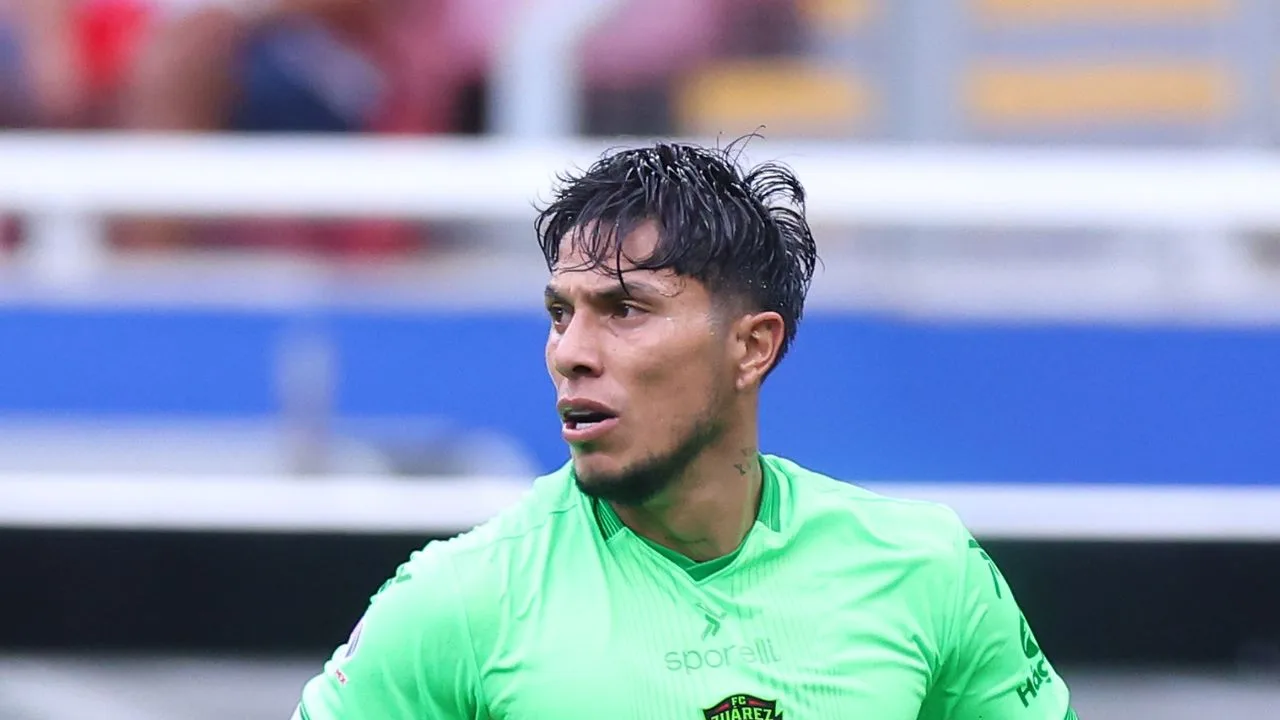 Carlos Salcedo, ex jugador de Monterrey. 