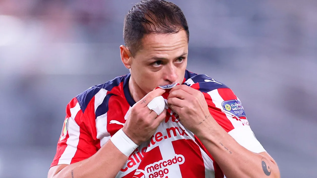 Chicharito Hernández dejó su huella en Chivas vs América.