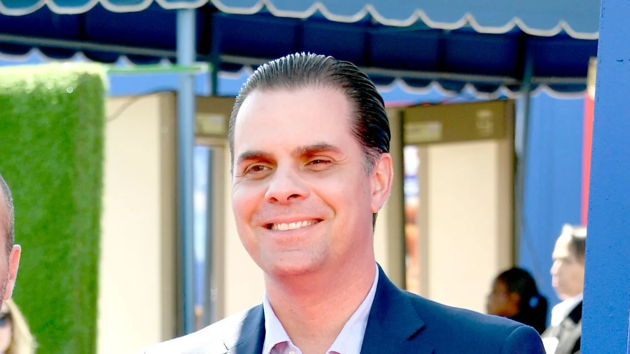 Christian Martinoli, narrador de TV Azteca. 