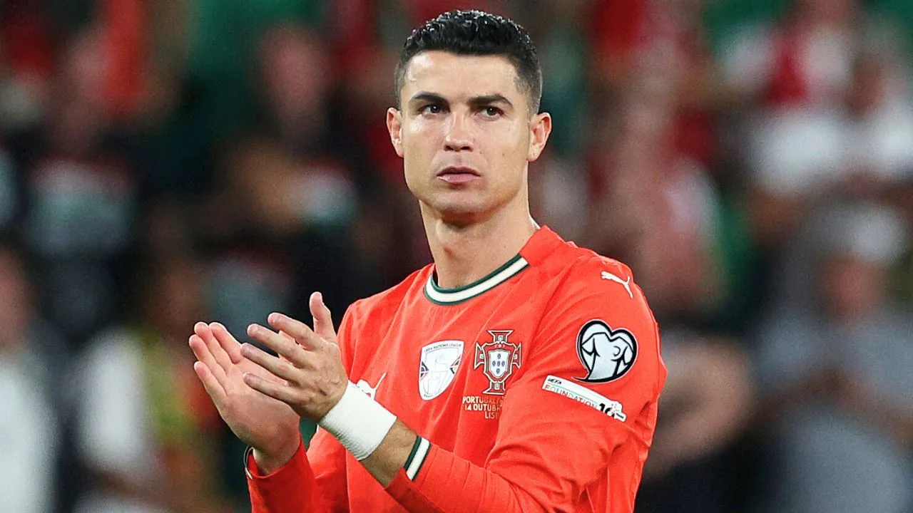 Estos son los tres autos más lujosos y caros que Cristiano Ronaldo tiene en su garage.