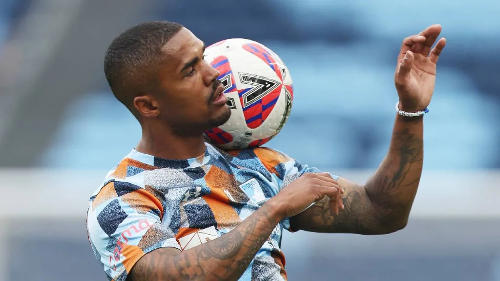 Douglas Costa