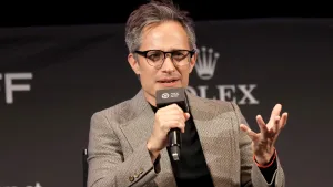 Gael García Bernal dejó la actuación por las carreras.