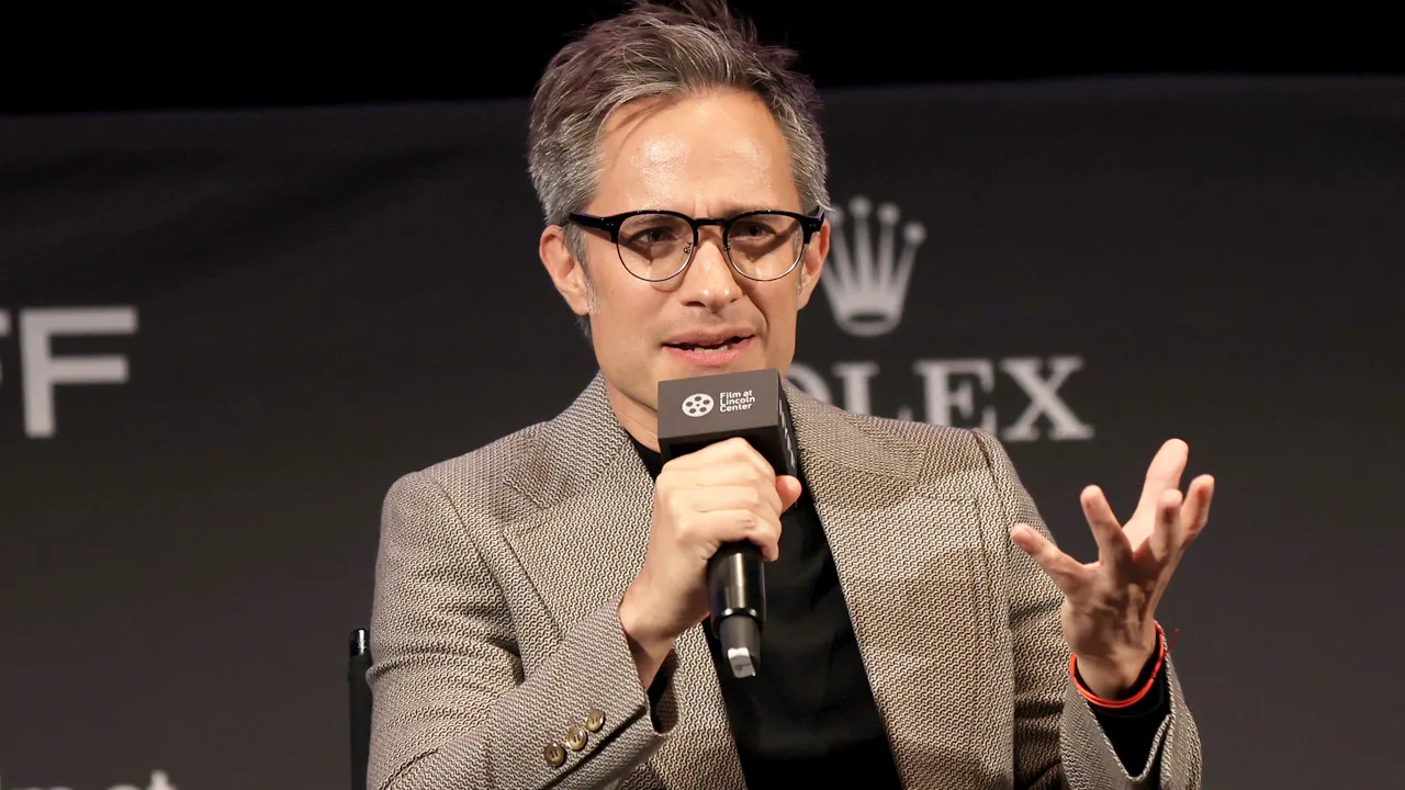 Gael García Bernal dejó la actuación por las carreras.