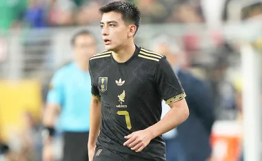 Gilberto Mora rompe récords con 16 años en la Selección Mexicana.