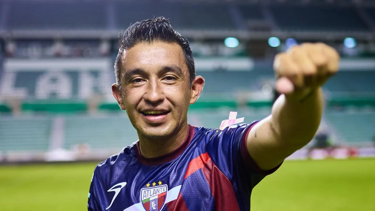 El Hobbit Bermúdez, estrella del Atlante. 