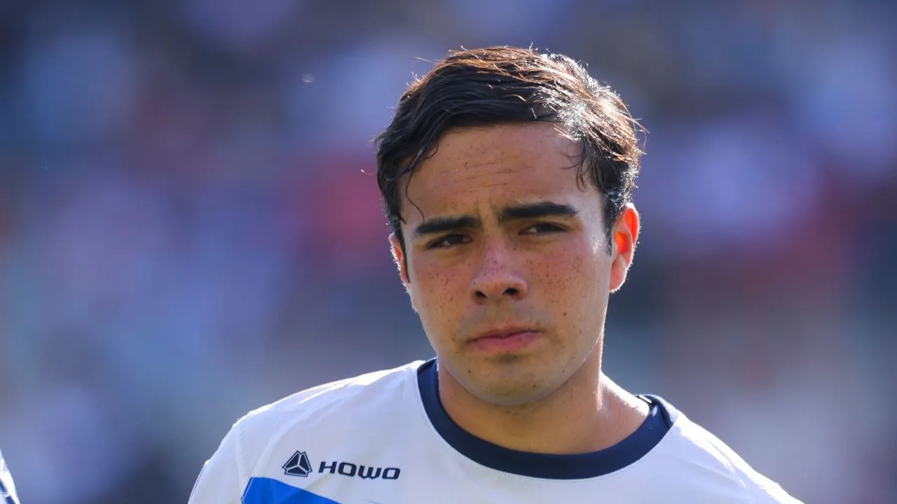 Iker Fimbres, jugador de los Rayados de Monterrey. 