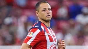 El impensable destino que Chicharito Hernández buscó ante su inminente salida de Chivas