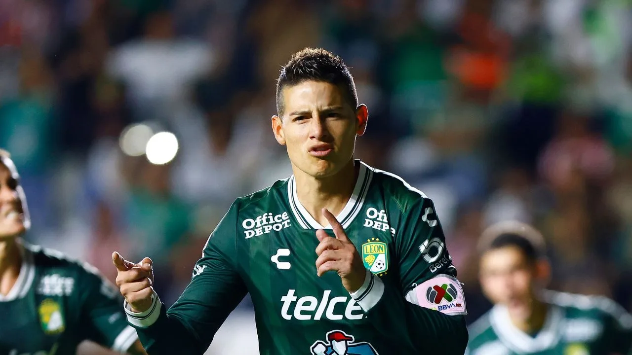 James Rodríguez, jugador del León. 